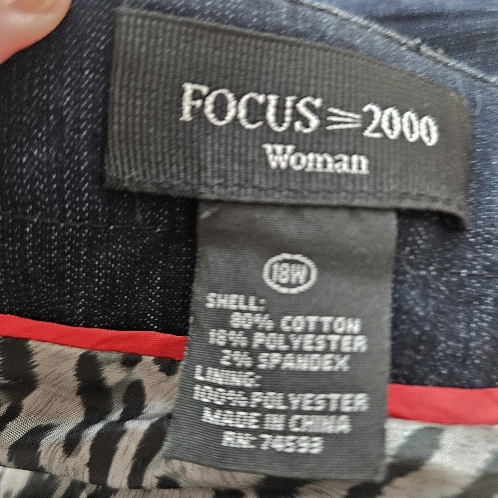 Focus 2000 Beaded Jeans Jacket in 18W - Picture 6 of 8